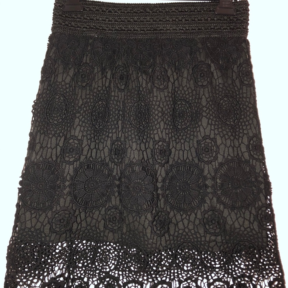 Elastic Waist Black Lacy Skirt